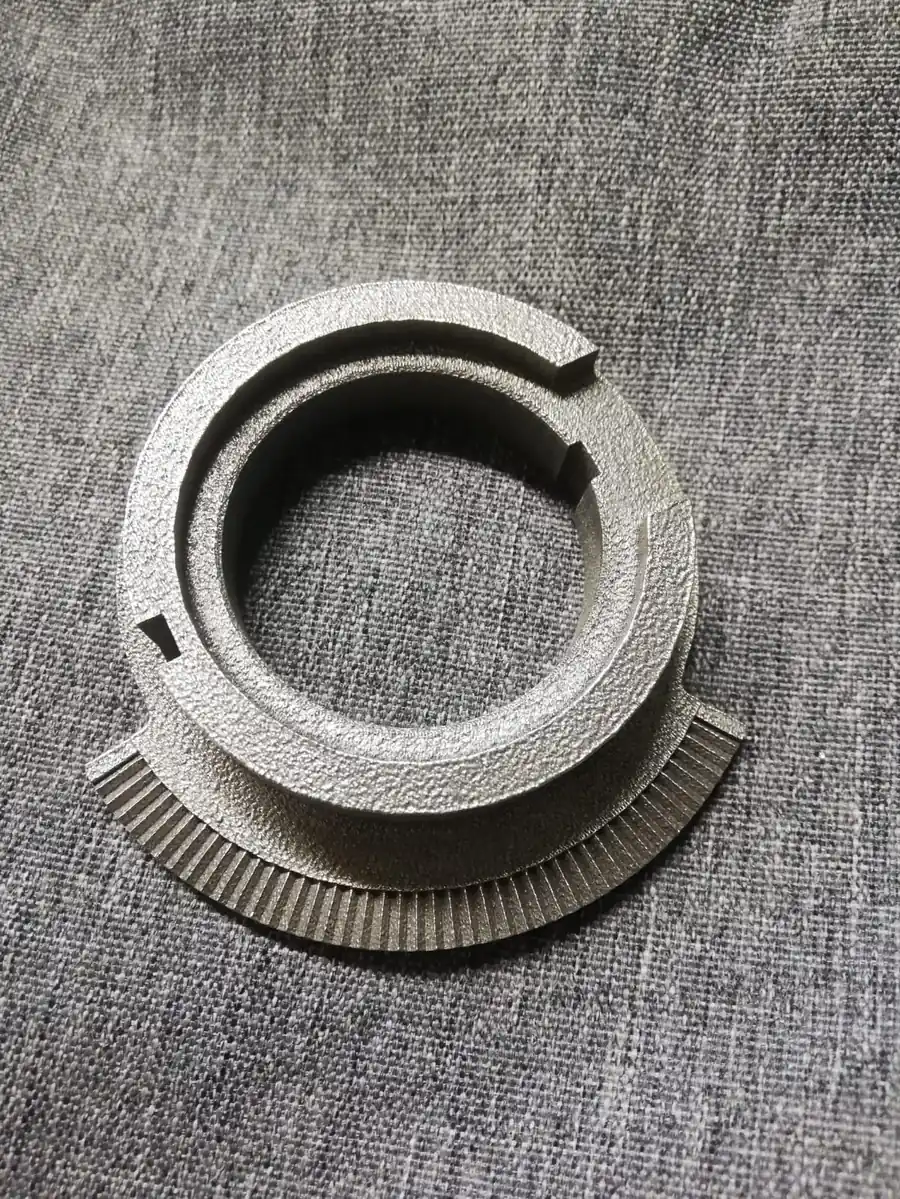 Anillo dentado tipo sincronizador fabricado por impresión 3D en metal