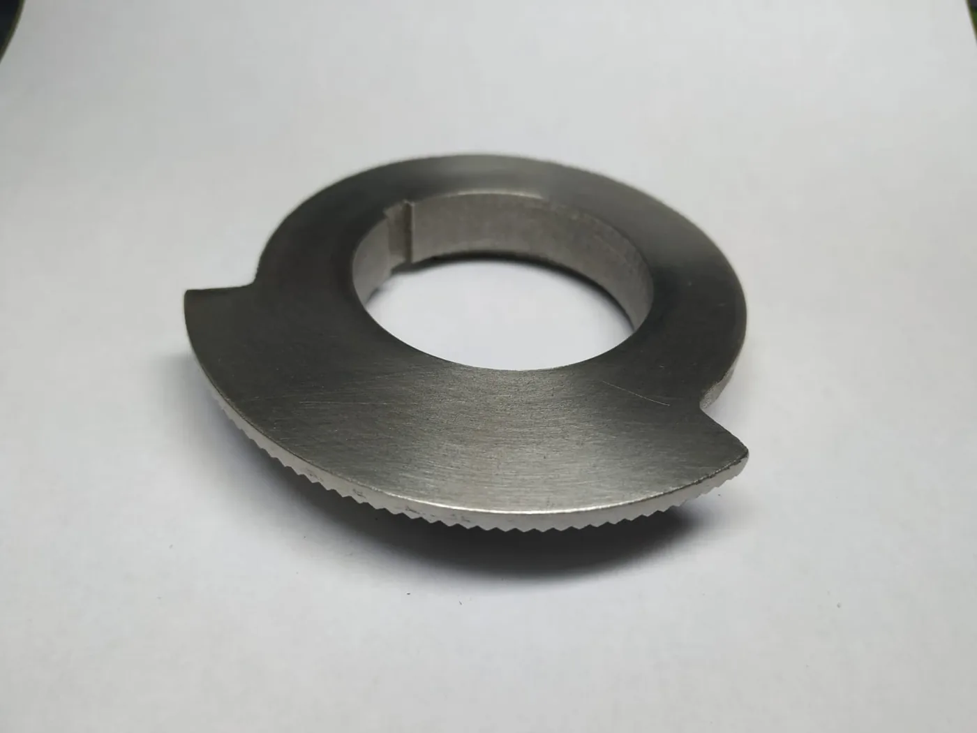 Leva con dentado interior impresa en 3D en metal